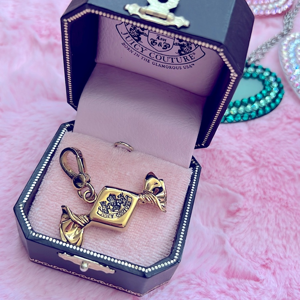 BNIB✨ HTF Couture Gold Hard Candy Charm
